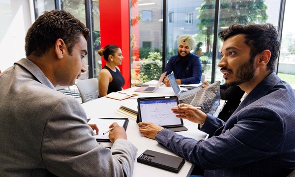 Thriving at Brock: Understanding Culture Shock & Cultural Adjustment