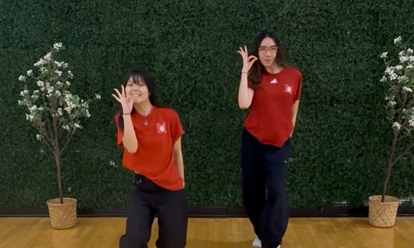 K-Pop Random Play Dance Event